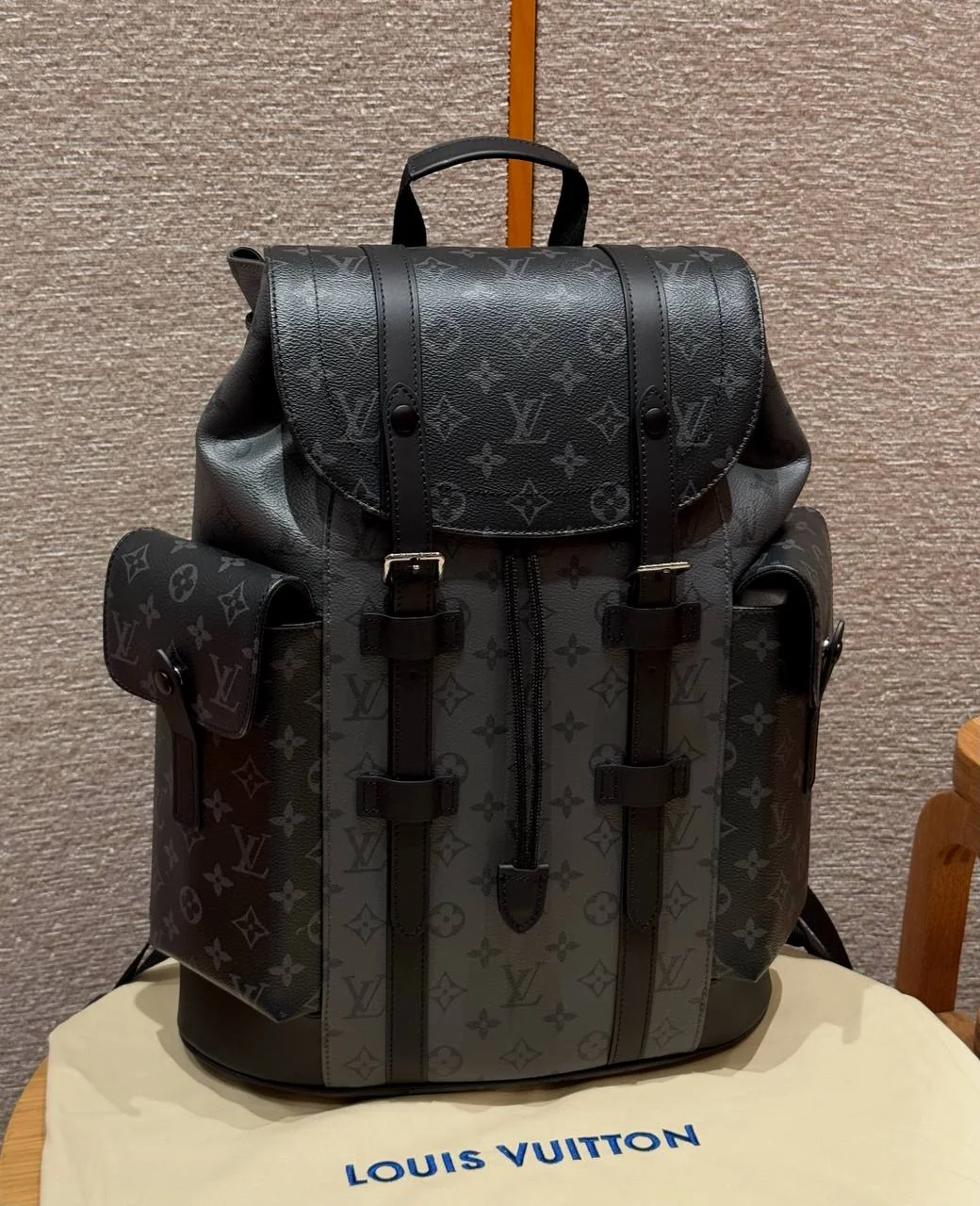 Рюкзак - Louis Vuitton